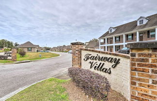 Photo 2 - Diamondhead Condo - Marina, Pool Access & Golfing