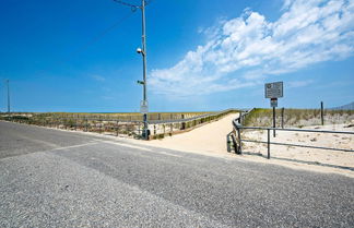 Photo 2 - Central Sea Isle City Condo - 1 Block to the Beach