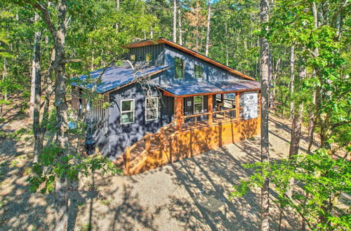 Photo 1 - Chic Broken Bow Cabin With Hot Tub & Gas Grill