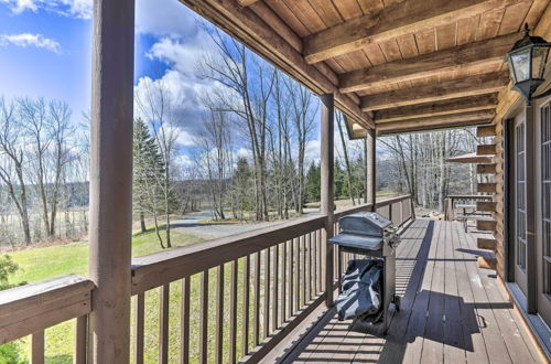 Photo 20 - Secluded Pleasant Mount Cabin w/ Deck & Fireplace