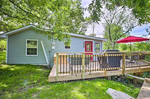 Photo 2 - Our Lakeside Retreat w/ Deck on Lake Herrington