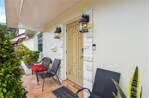 Photo 7 - Stunning Miami Oasis w/ Private Furnished Patio