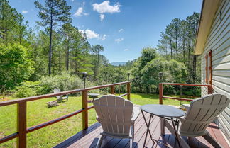 Foto 1 - Charming Copperhill Home w/ Scenic Deck