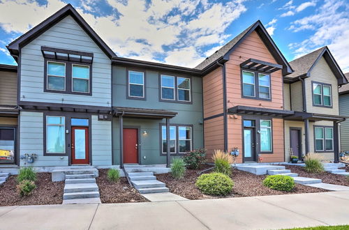 Photo 4 - Spacious Denver Townhome Near Central Park