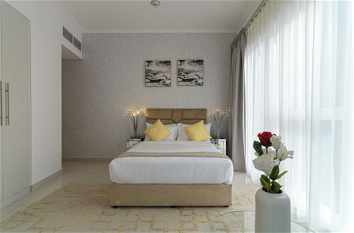 Foto 6 - OSKENA Homes-Damac Heights Two Bedroom