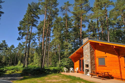 Foto 30 - Wooden Chalet With Wood Burning Stove