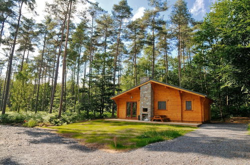 Foto 28 - Wooden Chalet With Wood Burning Stove