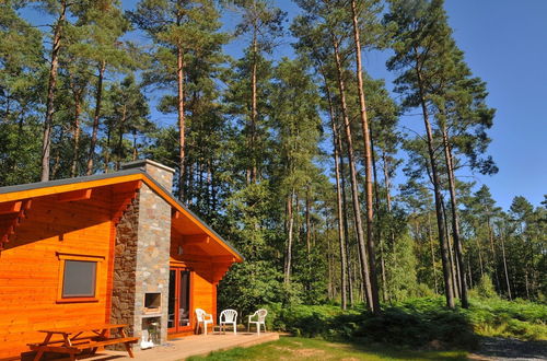 Foto 13 - Wooden Chalet With Wood Burning Stove