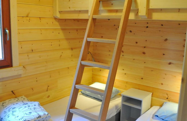 Modern, Wooden Chalet With Wood Burning Stove, in the Forest - Foto 8