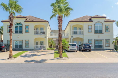 Photo 31 - Spacious Ground Floor Condo With Semi-private Pool, 1 Block to Beach