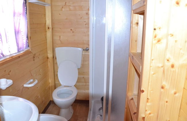 Tidy Chalet with Terrace near Sea - Foto 5