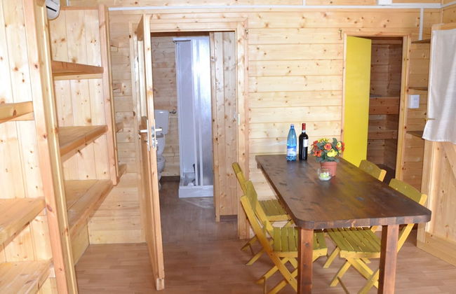 Tidy Chalet with Terrace near Sea - Foto 21