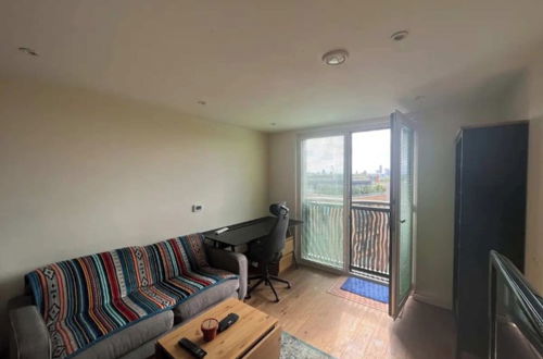 Foto 9 - Modern 1BD Flat - 5 min Walk to Battersea Park