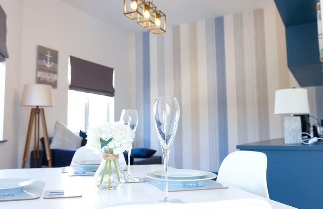 Charming 1-bed Apartment in Bournemouth Near sea - Photo 10