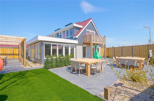Foto 1 - Attractive Holiday Home in Callantsoog With Fenced Garden
