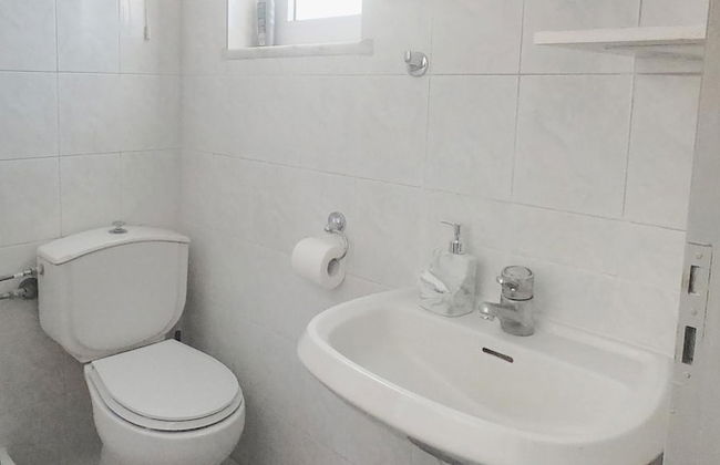 Lefteris Insta-worthy Studio With Balcony - Photo 9