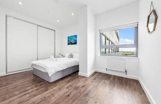 Photo 2 - Captivating 1-bed Apartment 15 min to Londonbridge