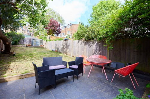 Photo 30 - The London Maisonette - Alluring 3bdr Flat With Garden