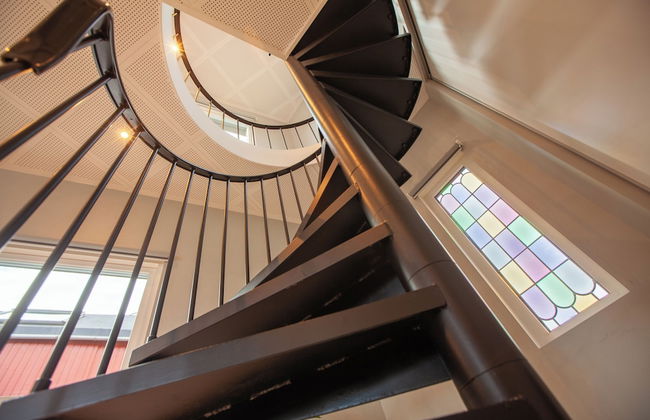 Stunning Marina View - Brand New - City Center - Photo 17