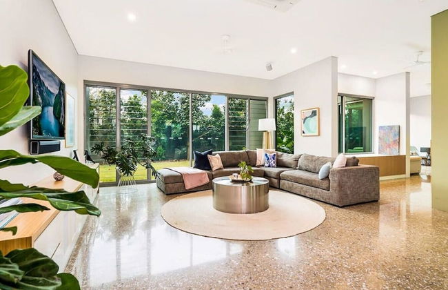 ZENLUX - 5BR Holiday Home with Pool - Foto 9