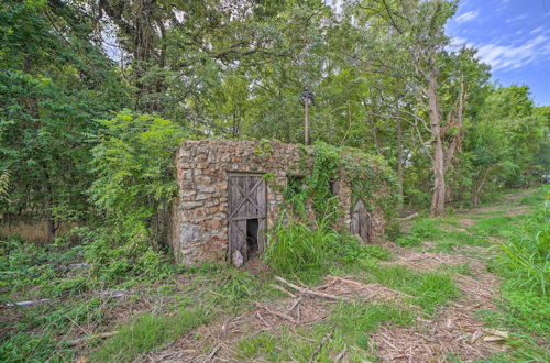 Photo 3 - Historic Disney Home w/ Grill, Walk to Lake