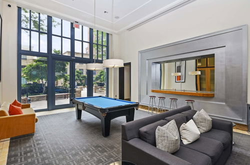 Photo 36 - Incredible Apt in Pentagon City