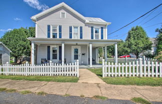 Photo 2 - Charming Shenandoah Home < 1 Mi to River