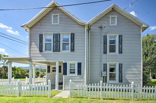 Photo 8 - Charming Shenandoah Home < 1 Mi to River