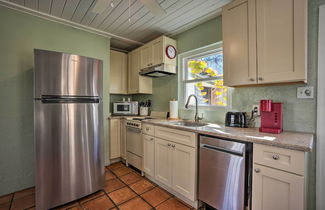 Photo 3 - Palm Harbor Vacation Rental, Walk to Crystal Beach