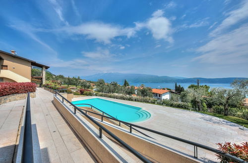 Photo 16 - Borgo Belvedere-lake View & Shared Pool