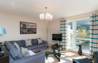 Photo 2 - 379 Luxury 3 Bedroom City Centre Apartment With Private Parking and Lovely Views Over Arthur s Seat