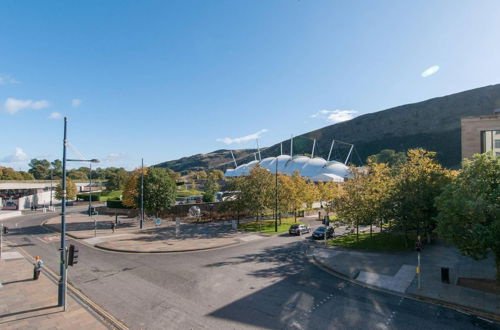 Photo 27 - 379 Luxury 3 Bedroom City Centre Apartment With Private Parking and Lovely Views Over Arthur s Seat