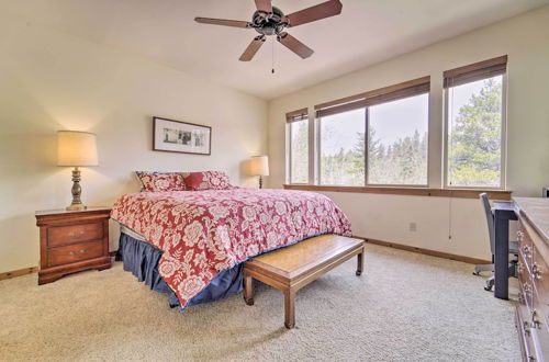 Photo 8 - Walkable Truckee Condo ~ 3 Mi to Donner Lake