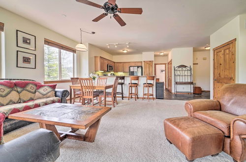 Photo 5 - Walkable Truckee Condo ~ 3 Mi to Donner Lake