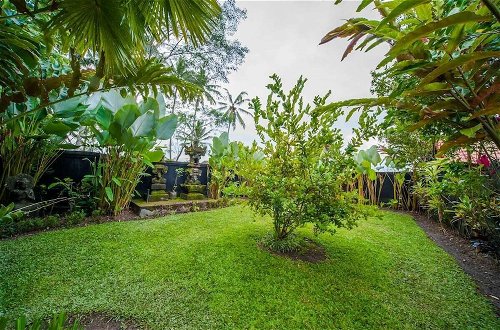 Foto 38 - Infinity Jungle View Aashaya Villa Ubud
