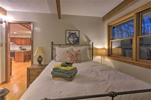 Foto 3 - Wolf Laurel Resort Home w/ Long Range Views