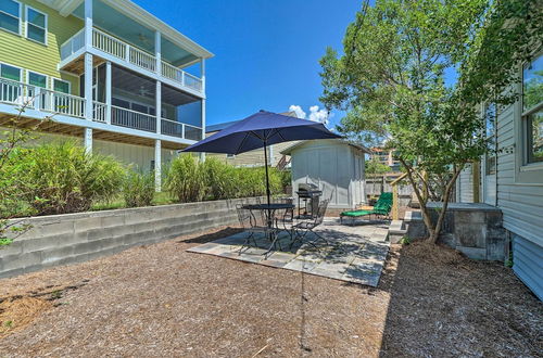 Photo 14 - Bright Carolina Beach Cottage w/ Yard & Grill