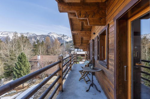 Photo 11 - Chalet Capricorne -impeccable Ski in out Chalet With Sauna and Views