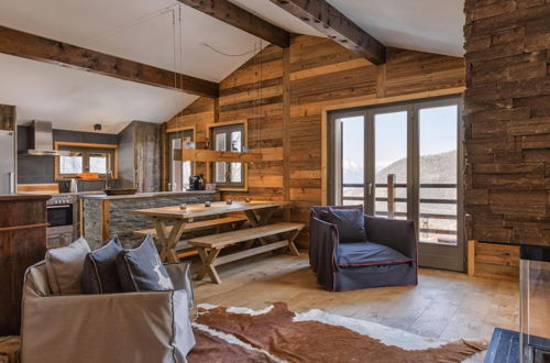 Photo 27 - Chalet Capricorne -impeccable Ski in out Chalet With Sauna and Views