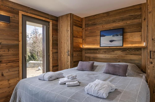 Photo 35 - Chalet Capricorne -impeccable Ski in out Chalet With Sauna and Views