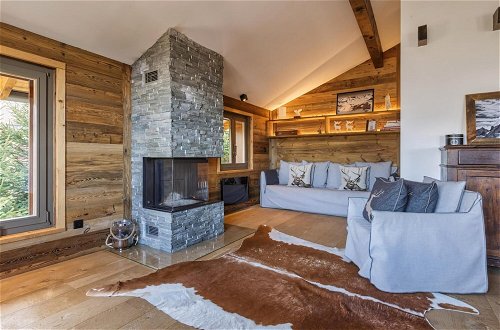 Photo 5 - Chalet Capricorne -impeccable Ski in out Chalet With Sauna and Views