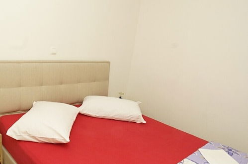 Photo 2 - Inviting 3 Sleeper Apartment in Split