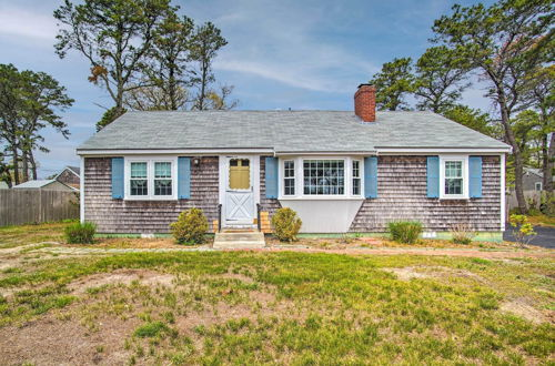 Foto 1 - Traditional Cape Cod Cottage: Walk to Beach