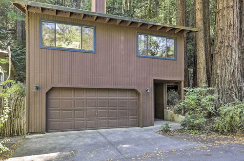 Foto 8 - Tranquil Guerneville Home w/ Redwood Views