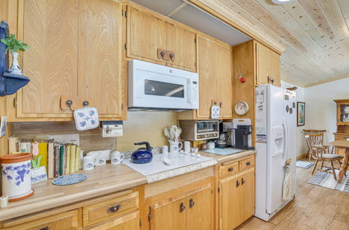 Foto 7 - Cozy Big Bear Lake Vacation Rental Home