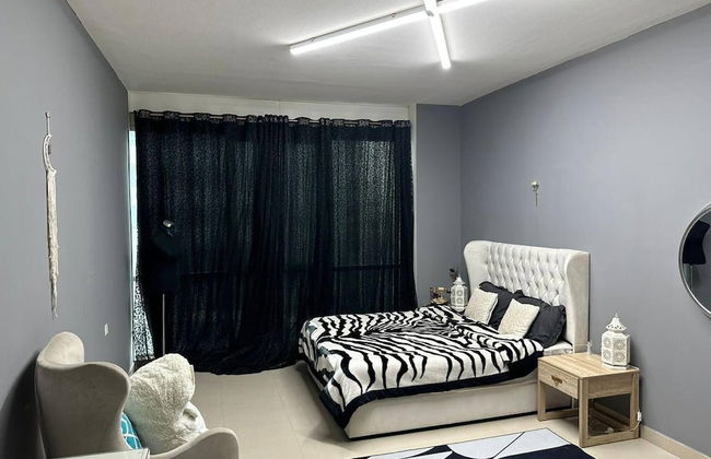 Luxurious 1 Bedroom Apartment in Red Residency Sport City Dubai - Foto 2