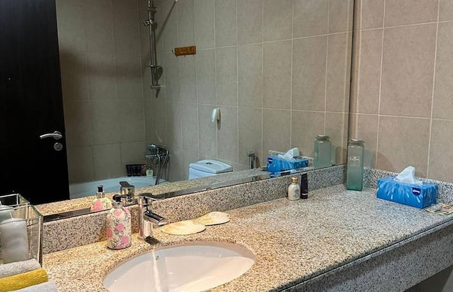 Luxurious 1 Bedroom Apartment in Red Residency Sport City Dubai - Foto 11