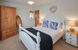 Photo 3 - Host Stay Tenby Cottage