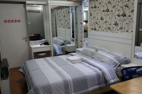 Photo 9 - Clean & Comfy Room at Bassura with open view window