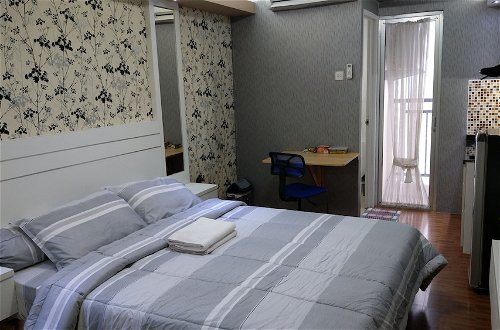 Photo 10 - Clean & Comfy Room at Bassura with open view window